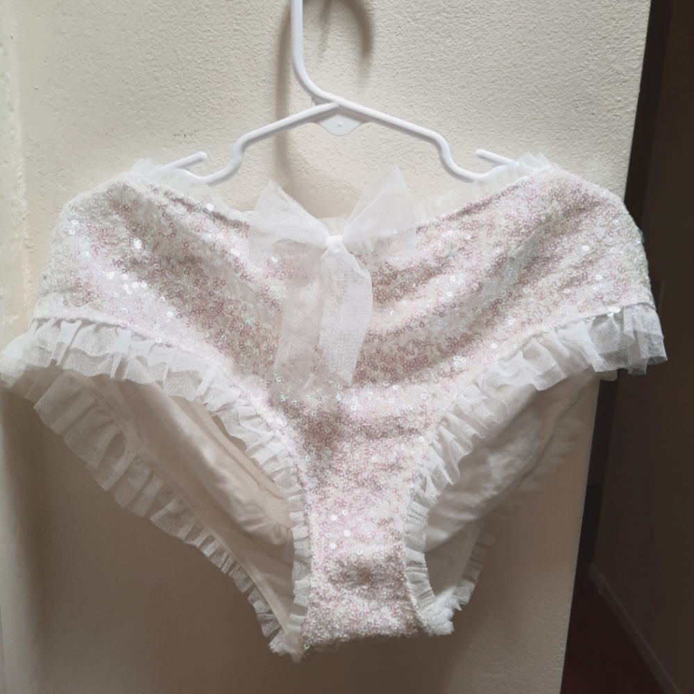 Vintage Victoria's Secret Sequins Ruffle White underwear, L, NWOT, Burlesque